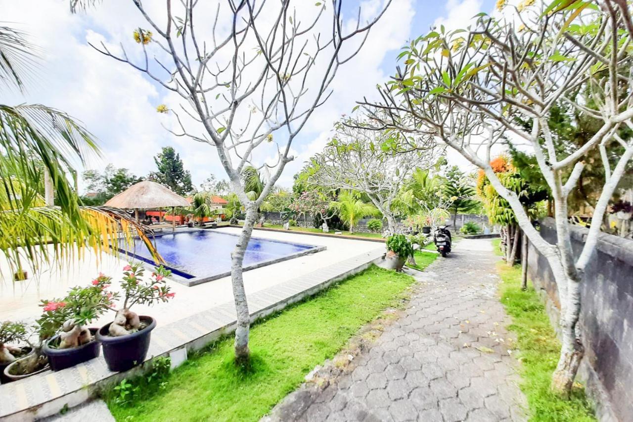 Bhujangga'S Village Near Pantai Uluwatu Redpartner Екстер'єр фото