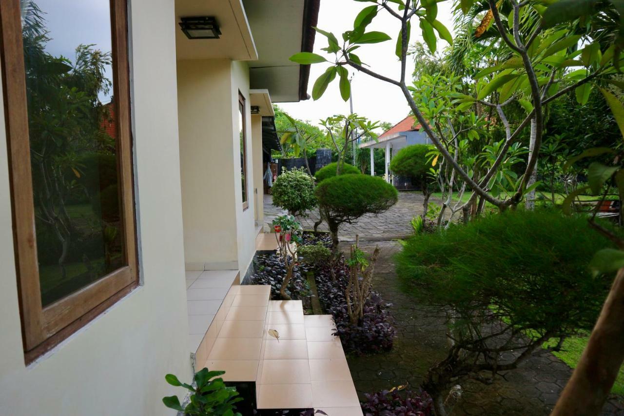 Bhujangga'S Village Near Pantai Uluwatu Redpartner Екстер'єр фото