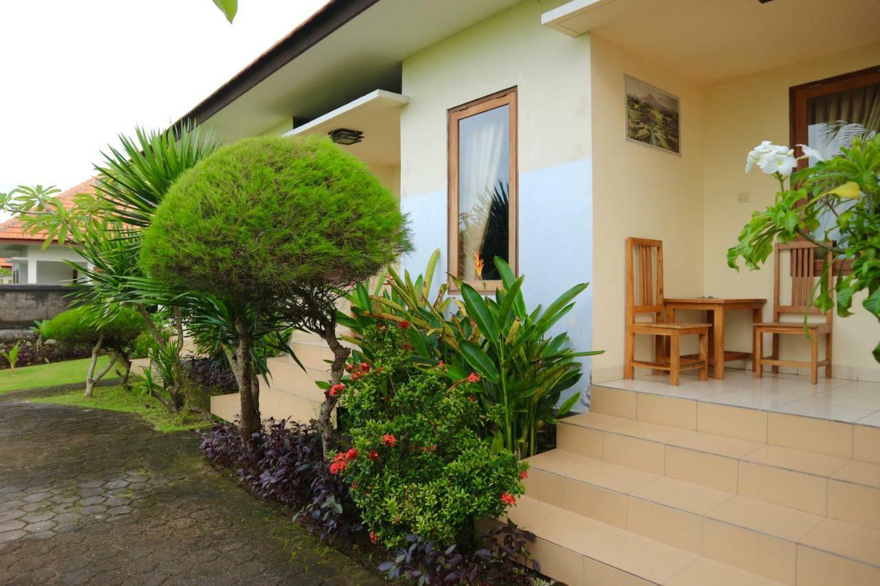 Bhujangga'S Village Near Pantai Uluwatu Redpartner Екстер'єр фото